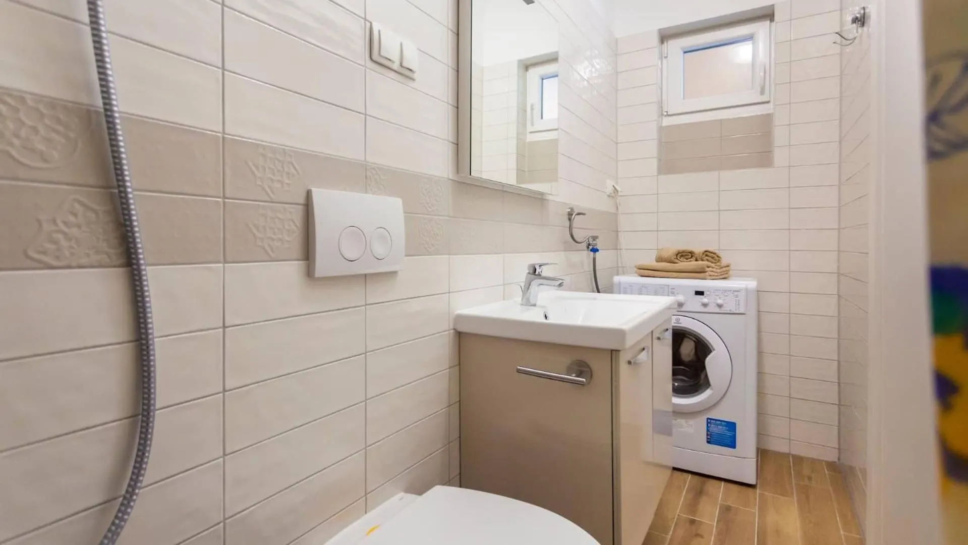 Apartments With Wifi Njivice, Krk - 21713